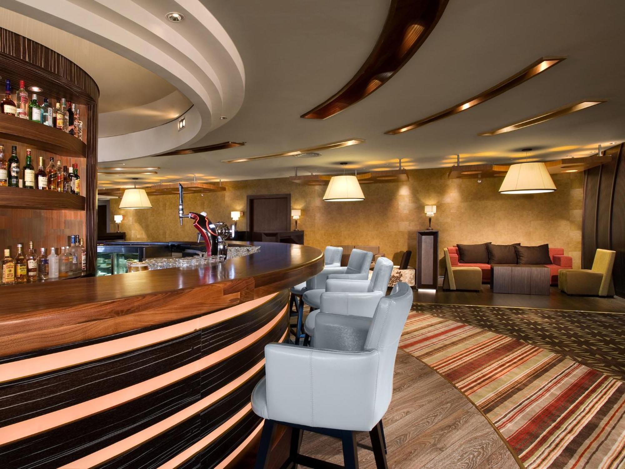 Dan Panorama Haifa Hotel Екстер'єр фото The lounge at the airport