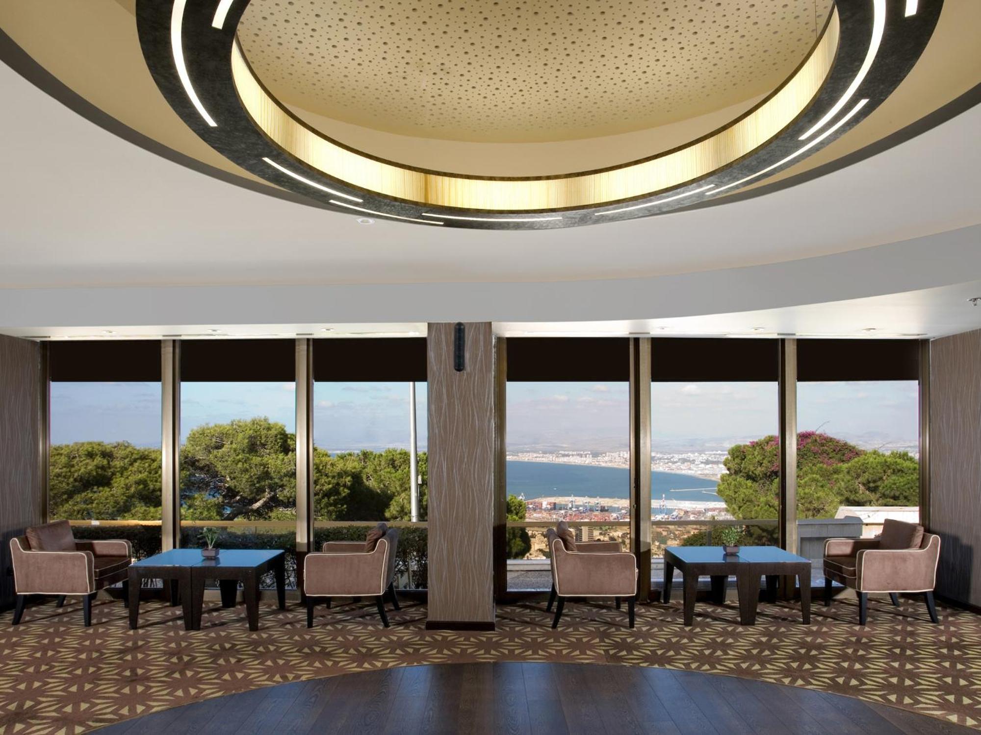 Dan Panorama Haifa Hotel Екстер'єр фото The Club at Larnaca International Airport